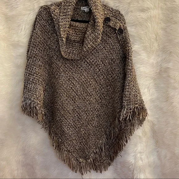 Cowl Neck Fringed Poncho - Picture 5 of 16